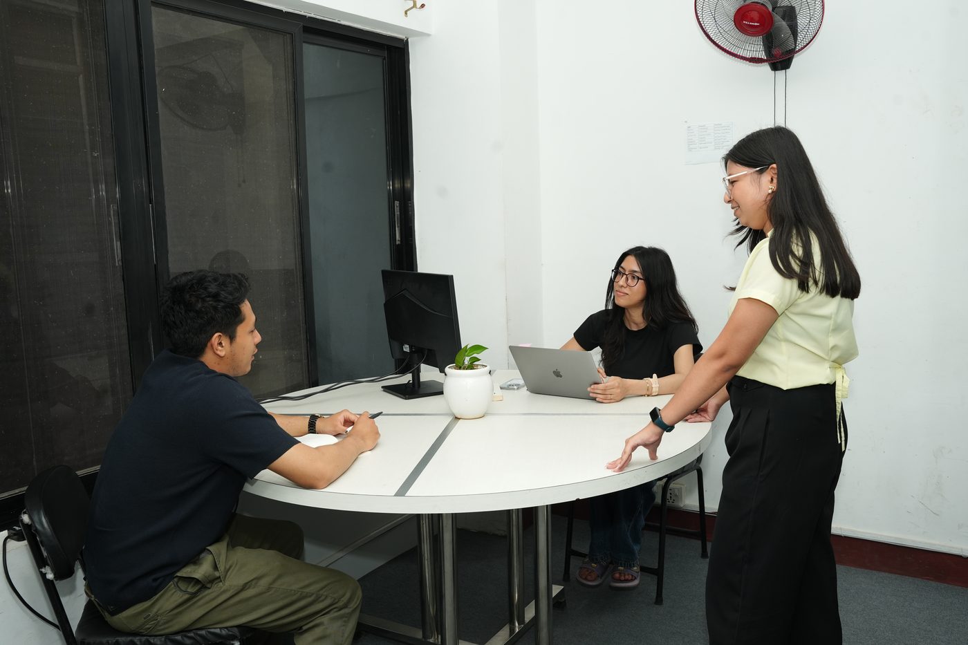 Three members working in the Kapuche private cabin at Stratex